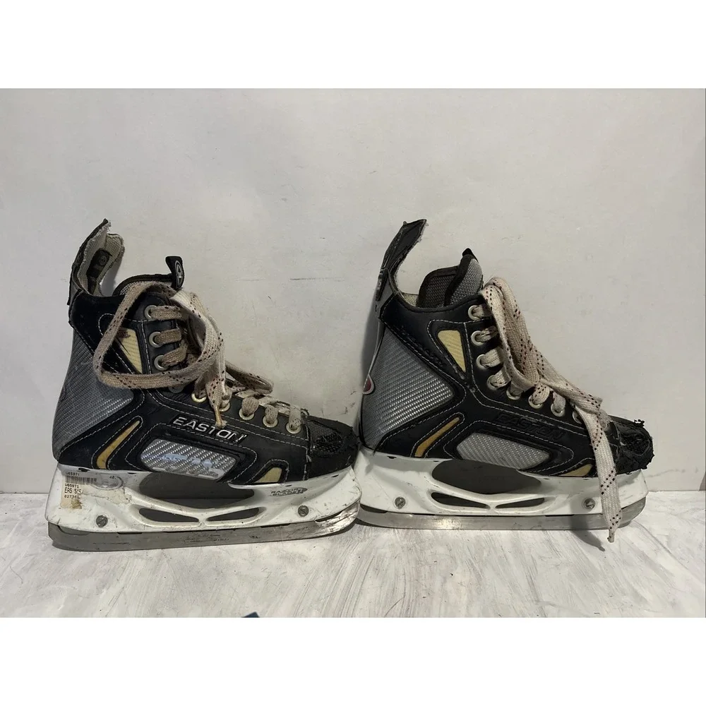 Easton Ice Hockey Skates Kids Size 4.5R WORN